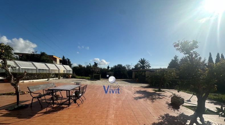 Sevilla - Alcalá de Guadaíra - 2551m2