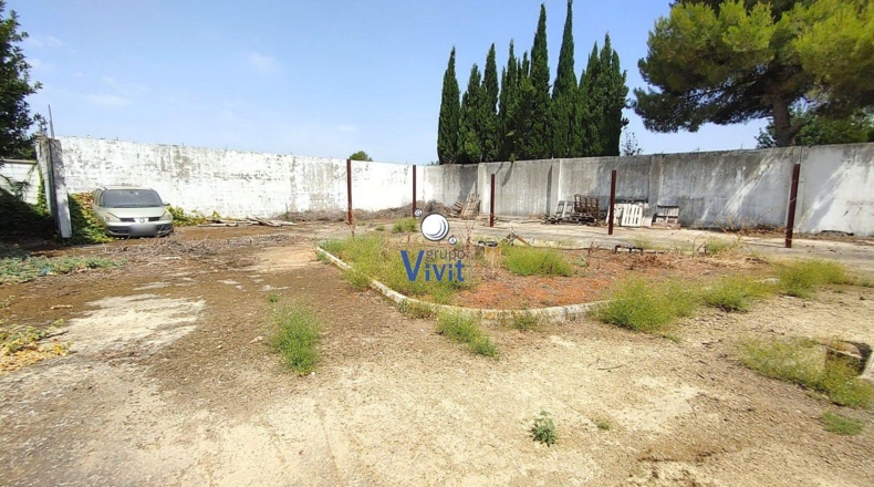 Sevilla - Alcalá de Guadaíra - 2700m2