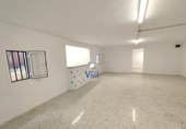 Отдельно стоящий дом с участком на продажу в городе Alcalá de Guadaíra. Фото