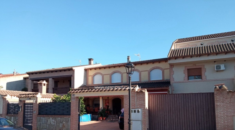 Toledo - Las Herencias - 363m2