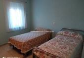 Дом с участком на продажу в городе Torrico. Фото