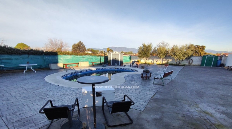 Толедо - Lucillos - 1037m2