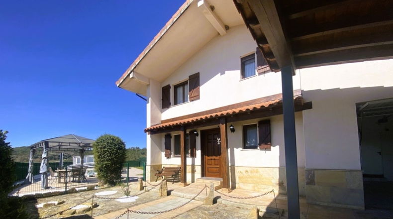 Navarre - Olóriz - 469m2