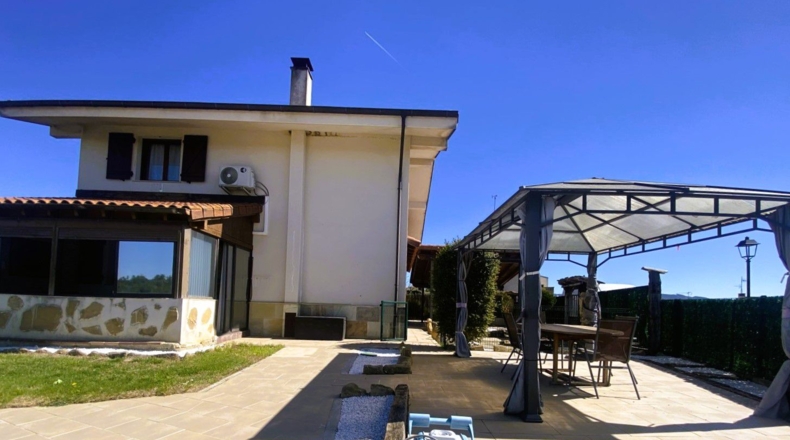 Navarre - Olóriz - 469m2
