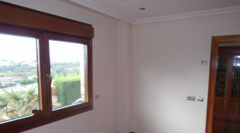 Asturias - Oviedo - 800m2