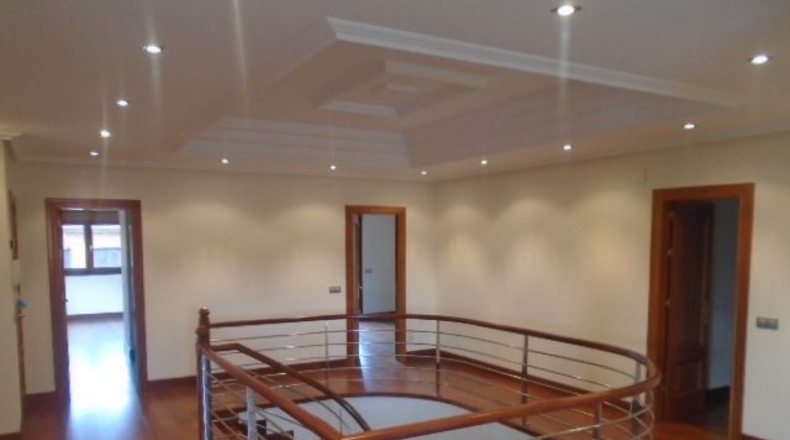 Asturias - Oviedo - 800m2