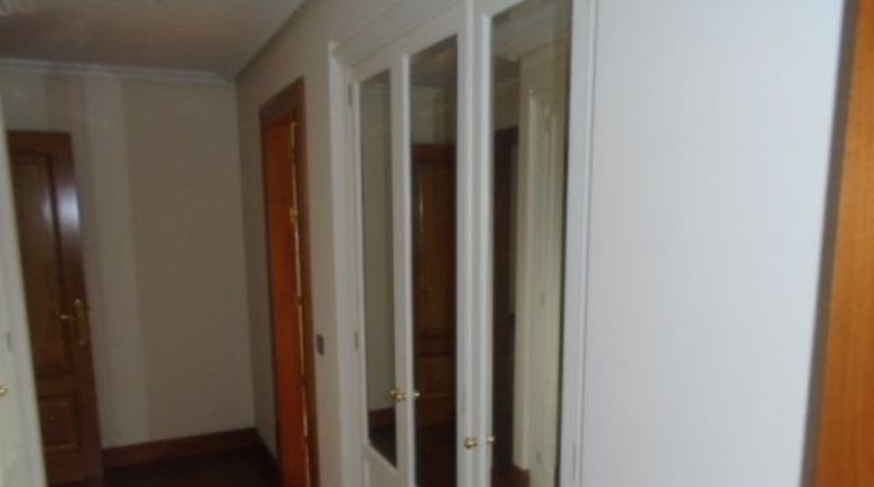 Asturias - Oviedo - 800m2