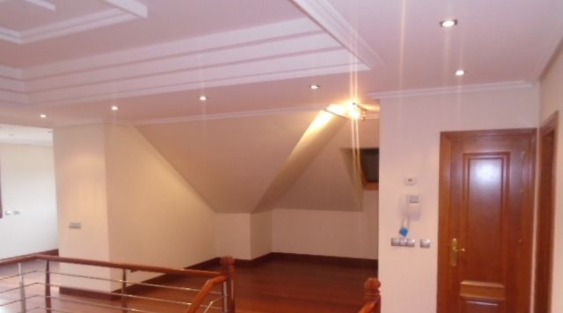 Asturias - Oviedo - 800m2