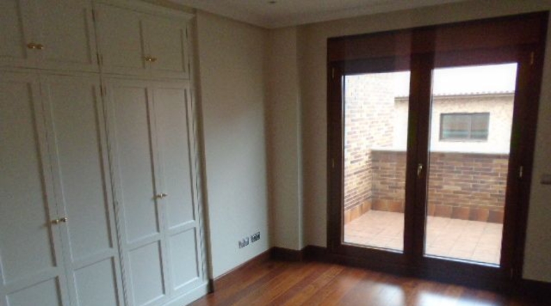 Asturias - Oviedo - 800m2