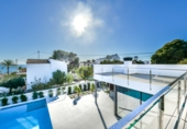Вилла с участком на продажу в городе Calpe. Фото
