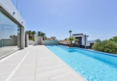 Вилла с участком на продажу в городе Calpe. Фото