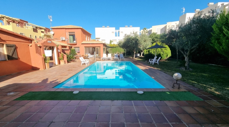 Аликанте - Denia - 1500m2