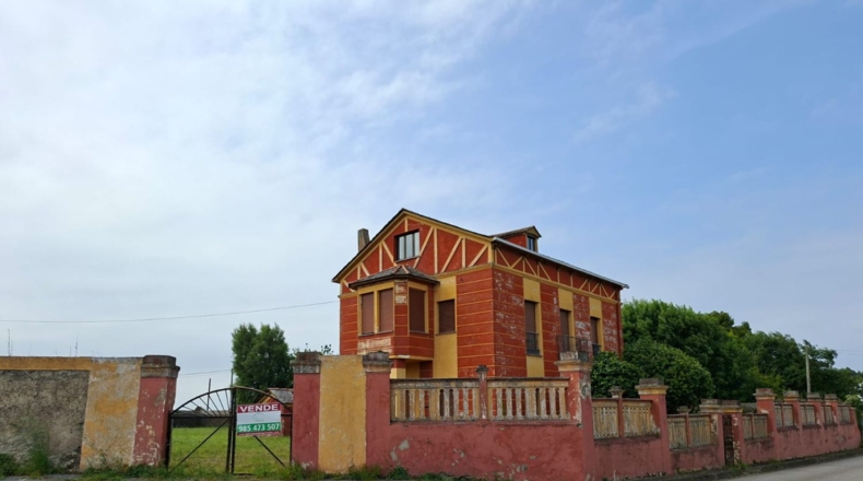 Asturias - Navia - 2400m2
