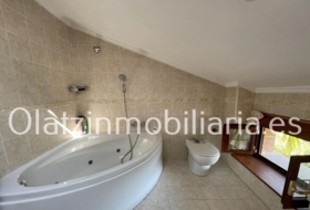 Zalla 1700&nbsp;m² 
