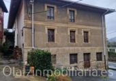 Chalet independiente con terreno en venta en Carral ref: TR187489 foto
