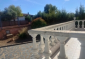 Chalet independiente con terreno en venta en Almendralejo ref: TR61427 foto