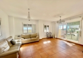 Chalet independiente con terreno en venta en Alcalá de Guadaíra ref: TR360789 foto