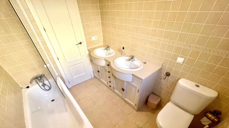 Sevilla - Alcalá de Guadaíra - 312m2