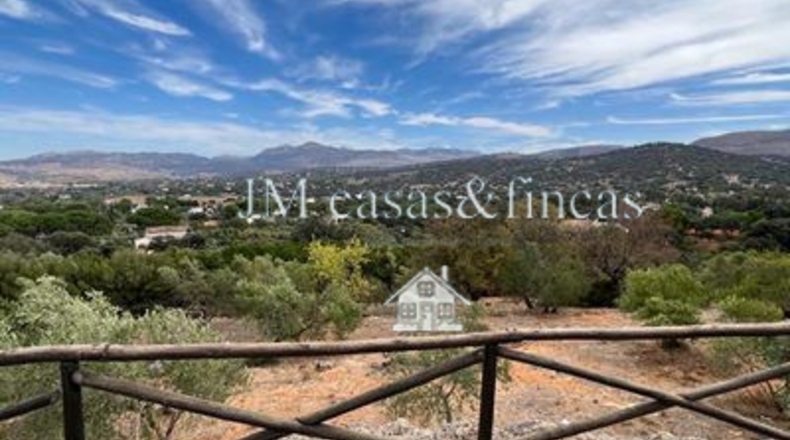 Málaga - Rosalejo - 9420m2