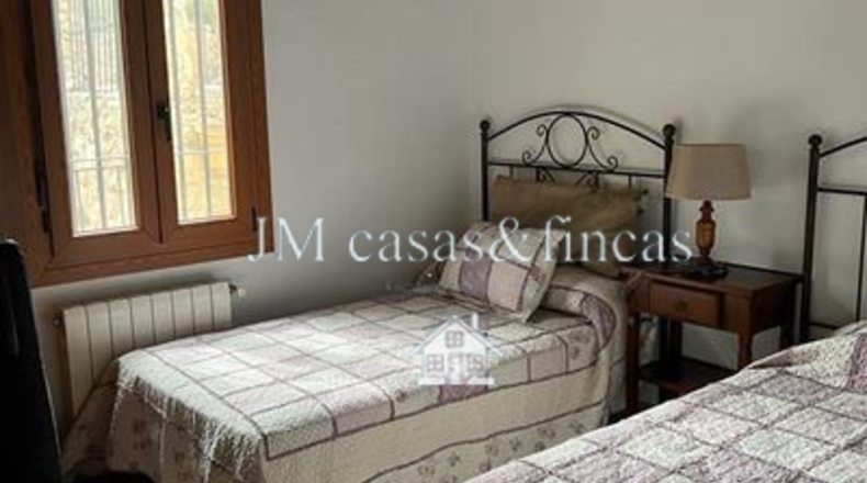 Málaga - Rosalejo - 9420m2