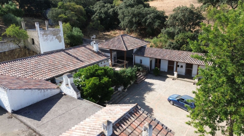 Кадис - Setenil de las Bodegas - 700m2