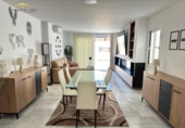 Chalet independiente con terreno en venta en Málaga ref: TR199747 foto