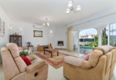 Casa de poble en venda a Marbella ref.: TR61421 foto