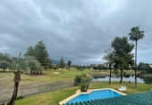 Xalet adossat amb terreny en venda a Marbella ref.: TR101048 foto