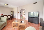 Xalet adossat amb terreny en venda a Marbella ref.: TR101048 foto