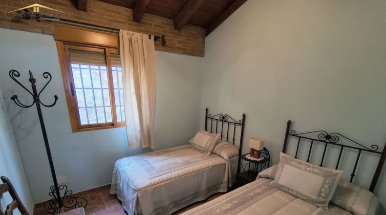 Малага - Antequera - 46000m2