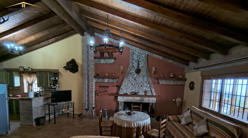 Málaga - Antequera - 24000m2