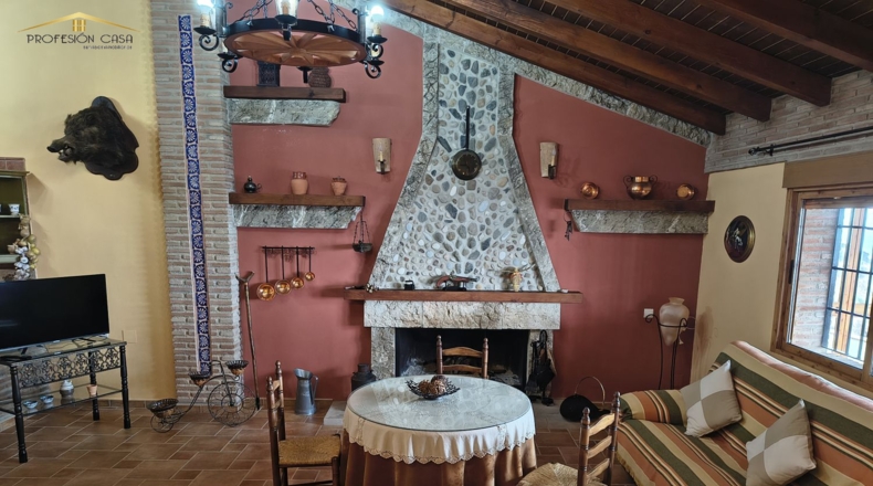 Málaga - Antequera - 24000m2