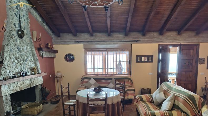 Málaga - Antequera - 24000m2