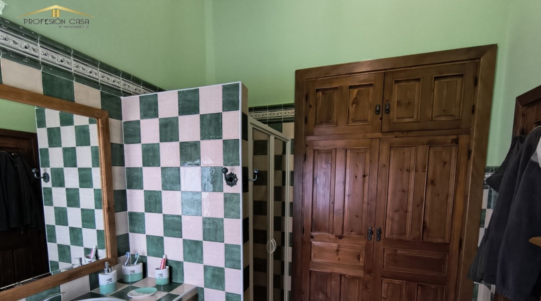 Málaga - Antequera - 24000m2