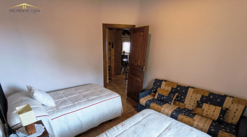 Málaga - Antequera - 24000m2