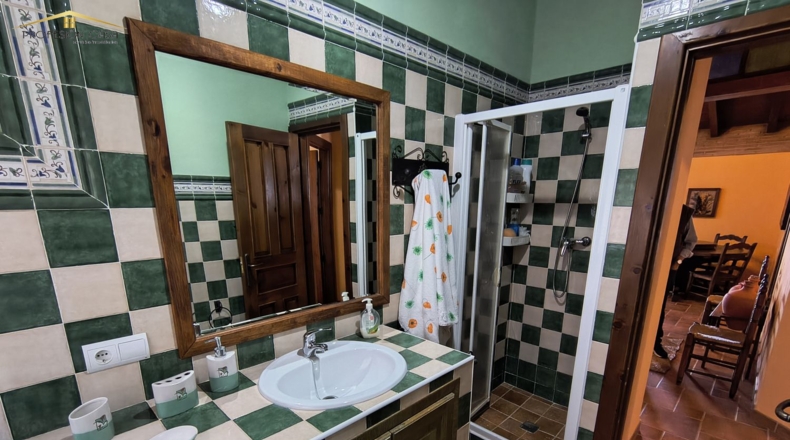 Málaga - Antequera - 24000m2