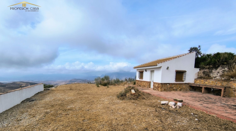 Málaga - Antequera - 24000m2