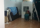 Отдельно стоящий дом с участком на продажу в городе Bornos. Фото