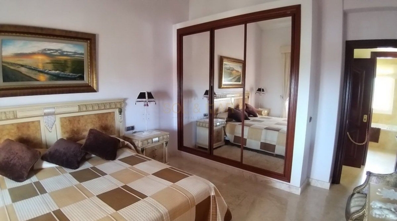 Málaga - Arroyo de la Miel - 680m2