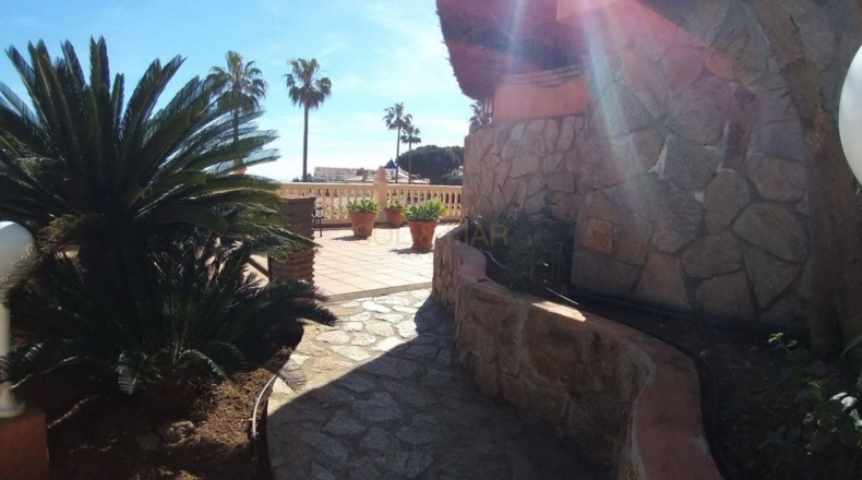 Málaga - Arroyo de la Miel - 680m2