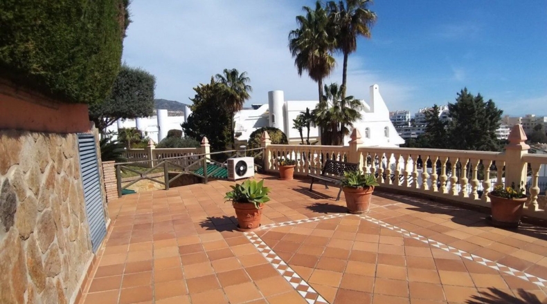 Málaga - Arroyo de la Miel - 680m2