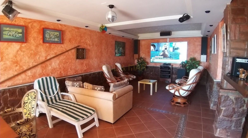 Málaga - Arroyo de la Miel - 680m2