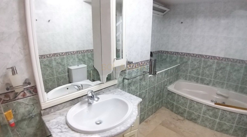 Málaga - Arroyo de la Miel - 680m2