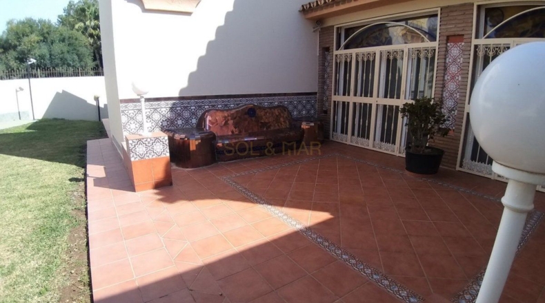 Málaga - Arroyo de la Miel - 680m2