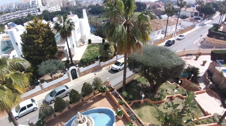 Málaga - Arroyo de la Miel - 680m2