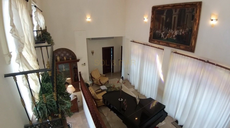 Málaga - Arroyo de la Miel - 680m2