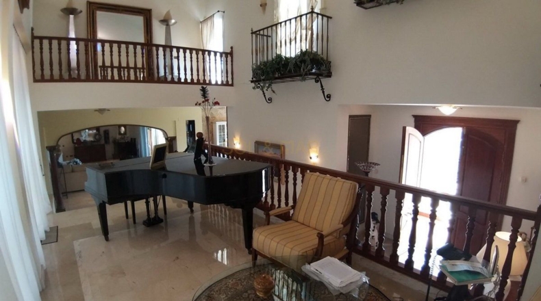 Málaga - Arroyo de la Miel - 680m2