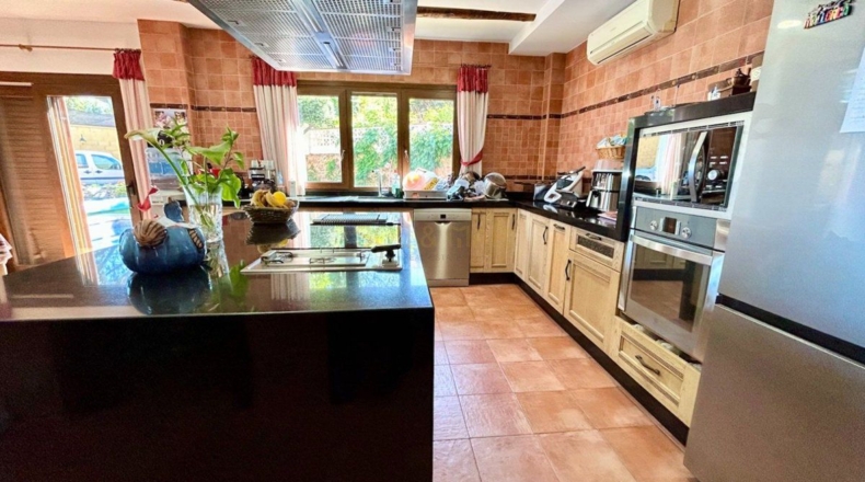 Málaga - Benalmádena Costa - 1000m2