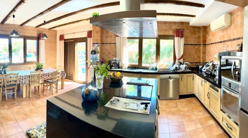Málaga - Benalmádena Costa - 1000m2