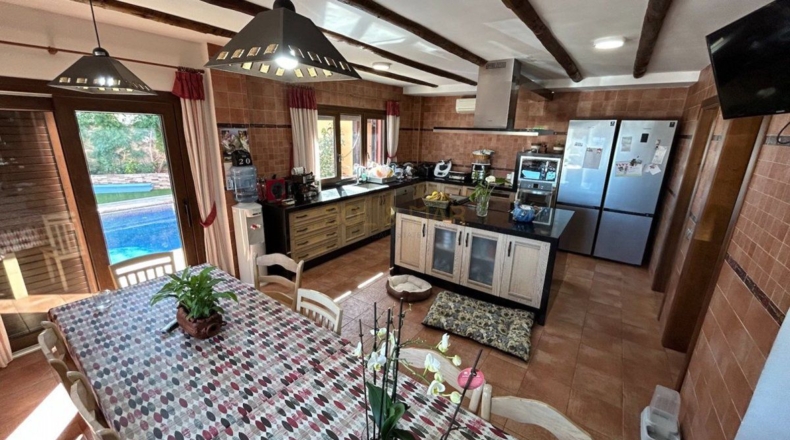 Málaga - Benalmádena Costa - 1000m2